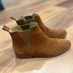 Nisolo Brown Suede Ankle Boots